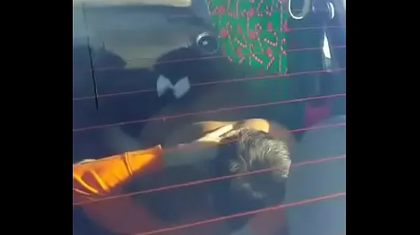 Couple caught doing 69 in car पावर ट्यूब देखें