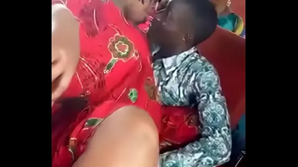 Παρακολουθήστε το Woman fingered and felt up in Ugandan bus power Tube