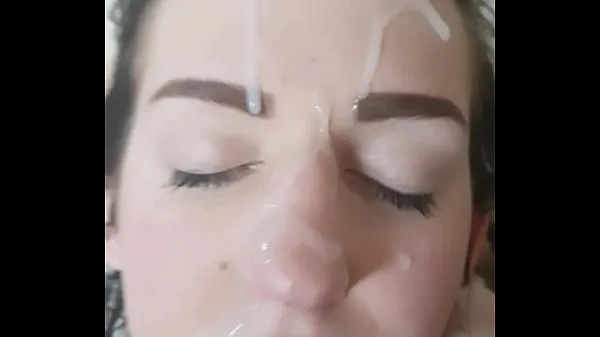 Titta på Teen girlfriend takes facial power Tube
