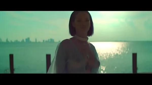 Nézze meg: Rihanna - Needed Me Power Tube