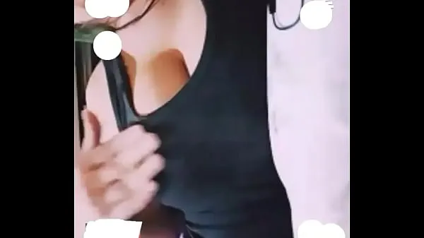 Mira Venezuelan showing her huge tits power tube