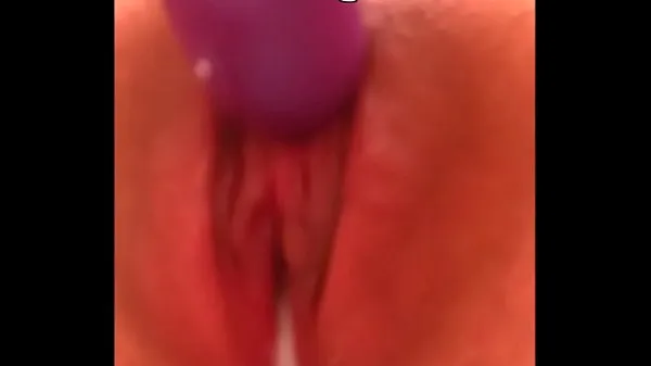 Kinky Housewife Dildoing her Pussy to a Squirting Orgasm 파워 튜브 시청
