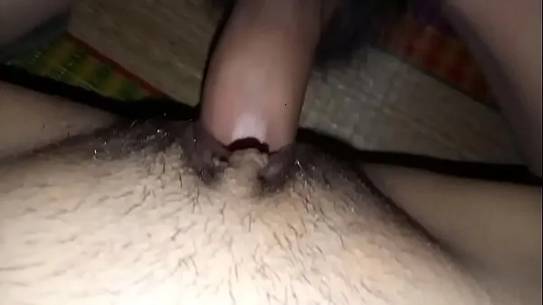 Obejrzyj Lustful sister-in-law took a video with her husband's brotherlampę energetyczną