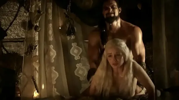 Oglejte si Game Of Thrones | Emilia Clarke Fucked from Behind (no music Power Tube