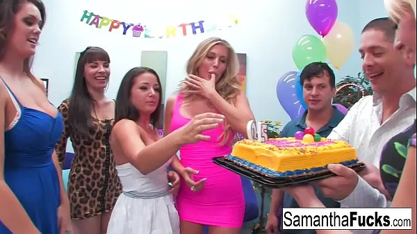 Oglejte si Samantha celebrates her birthday with a wild crazy orgy Power Tube