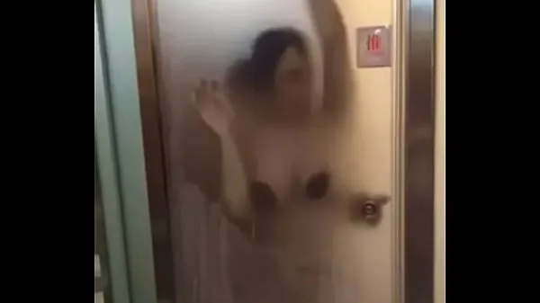 Tonton Chengdu Taikoo Li fitness trainer and busty female members fuck in the bathroom Power Tube