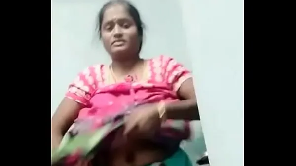 Oglejte si Erode kalpana Hot tamil aunty wife undress saree seduce and navel Power Tube