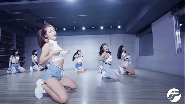 Sledujte Public Account [Meow Dirty] Hyuna Super Short Denim Hot Dance Practice Room Version power Tube