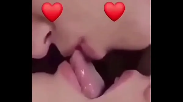 Bekijk Follow me on Instagram ( ) for more videos. Hot couple kissing hard smooching Power Tube