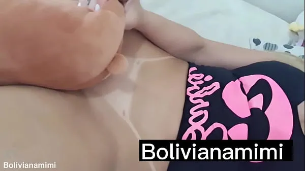 Katso My teddy bear bite my ass then he apologize licking my pussy till squirt.... wanna see the full video? bolivianamimi Power Tube