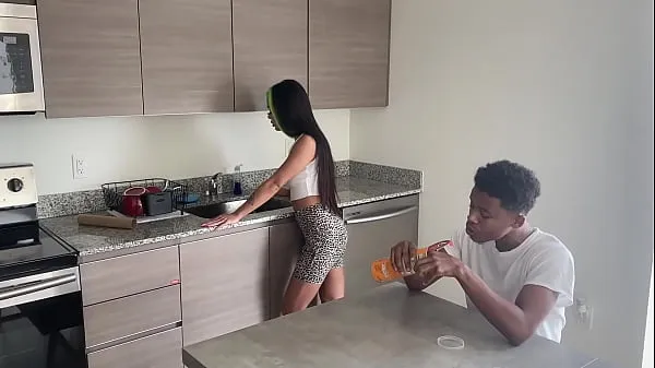 Watch lil d's gf walked in on him cheating was only she wasn't invited power Tube