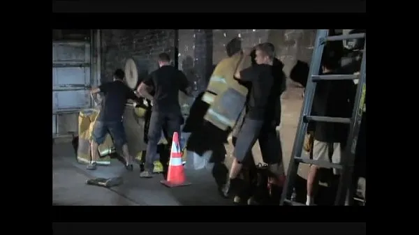 Firefighters in Action (G0y Fantasy On Fire - 2012 Power Tube'u izleyin