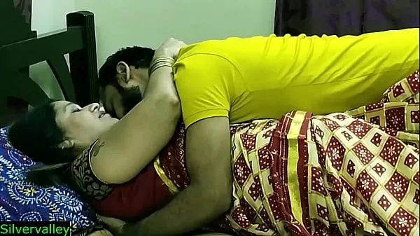 Sledujte Indian xxx sexy Milf aunty secret sex with son in law!! Real Homemade sex power Tube