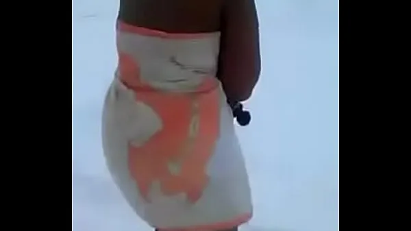 Se Chick Get's Naked Just To Do The Snow Challenge. SMH power Tube