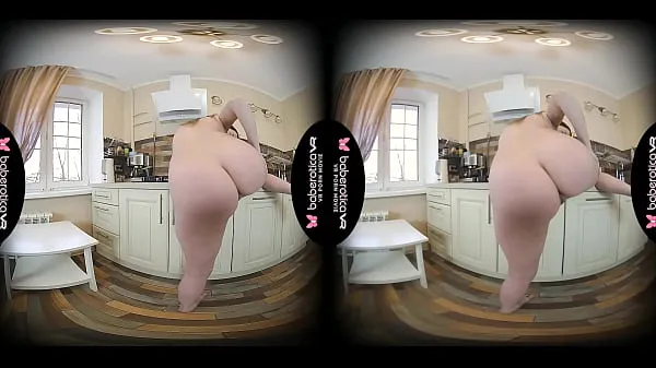 Tonton Solo teen brunette, Jemma is masturbating again, in VR Power Tube