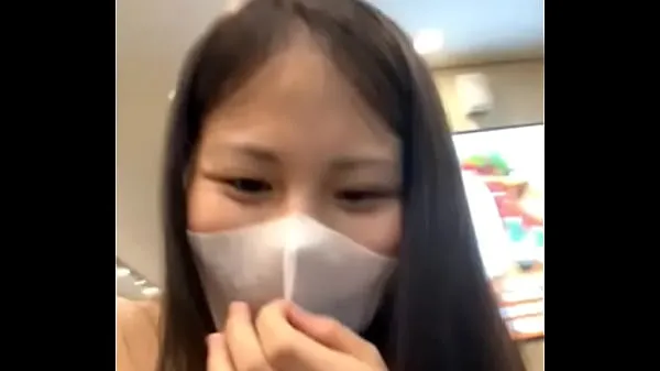 Tonton Vietnamese girls call selfie videos with boyfriends in Vincom mall Power Tube