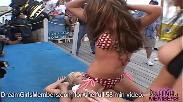 Bekijk Spring Break Contest Girls Rip Off Their Bikinis Power Tube