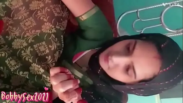 Obejrzyj Indian beautiful girl was fucked by her boyfriendlampę energetyczną
