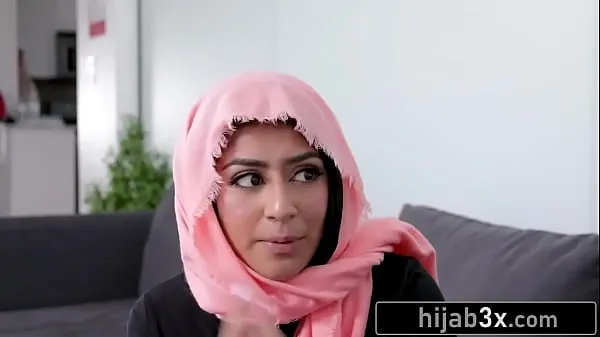 Hot Muslim Teen Must Suck & Fuck Neighbor To Keep Her Secret (Binky Beaz Power Tube'u izleyin