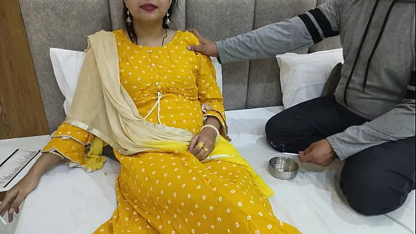 Xem Desiaraabhabhi - Indian Desi having fun fucking with friend's mother, fingering her blonde pussy and sucking her tits ống điện